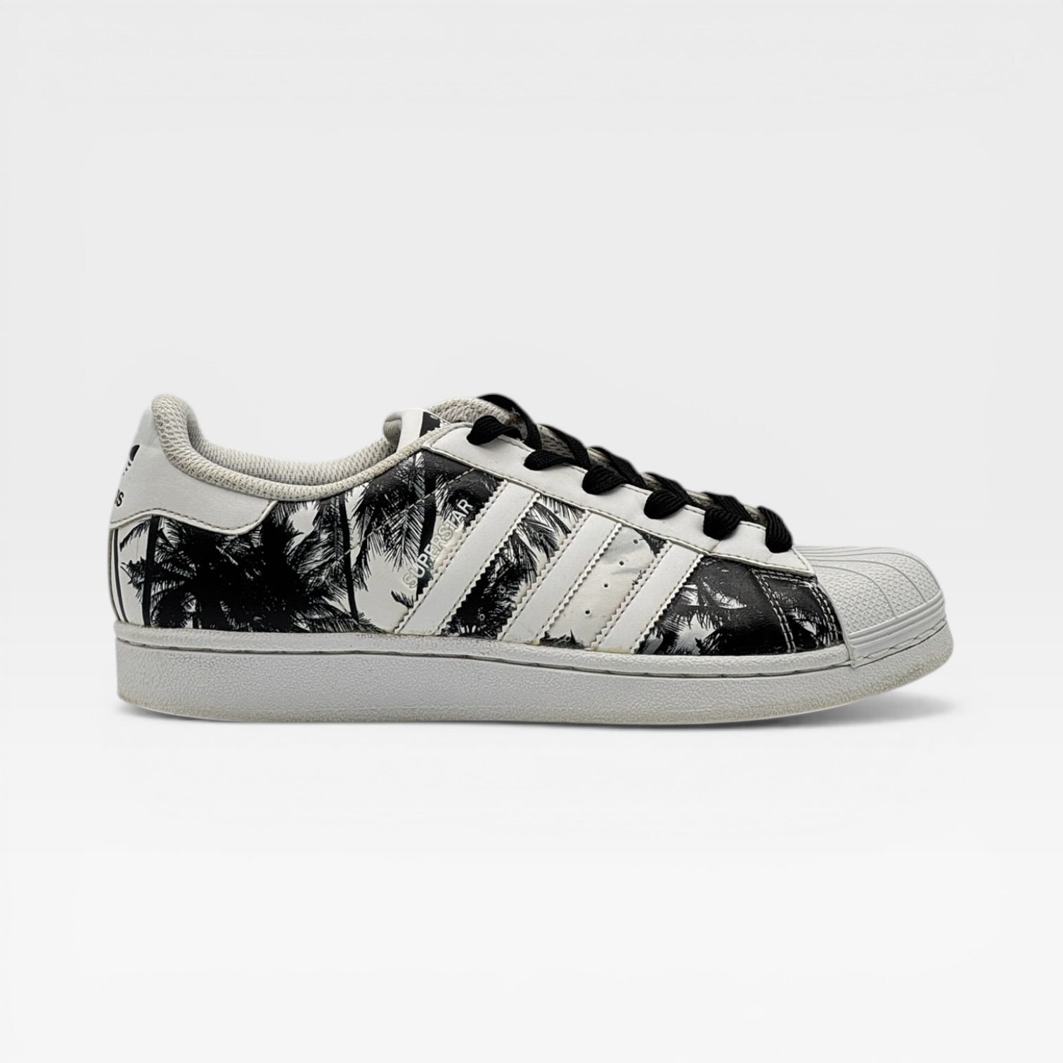 SUPERSTAR