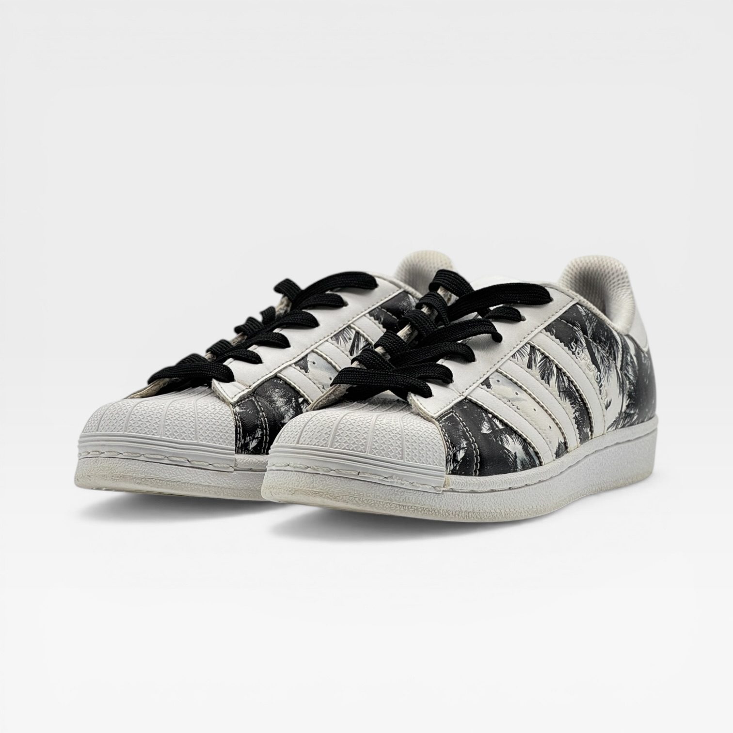 SUPERSTAR – Image 2