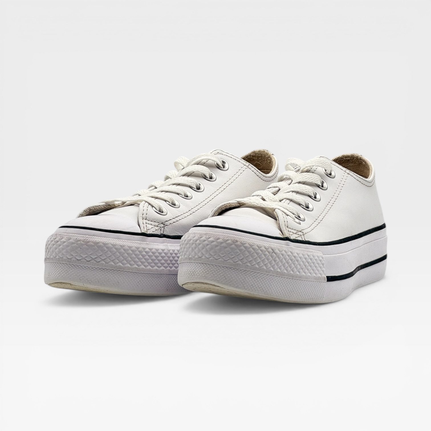 CHUCK TAYLOR ALL STAR PLATEFORM CLEAN LEATHER – Image 2