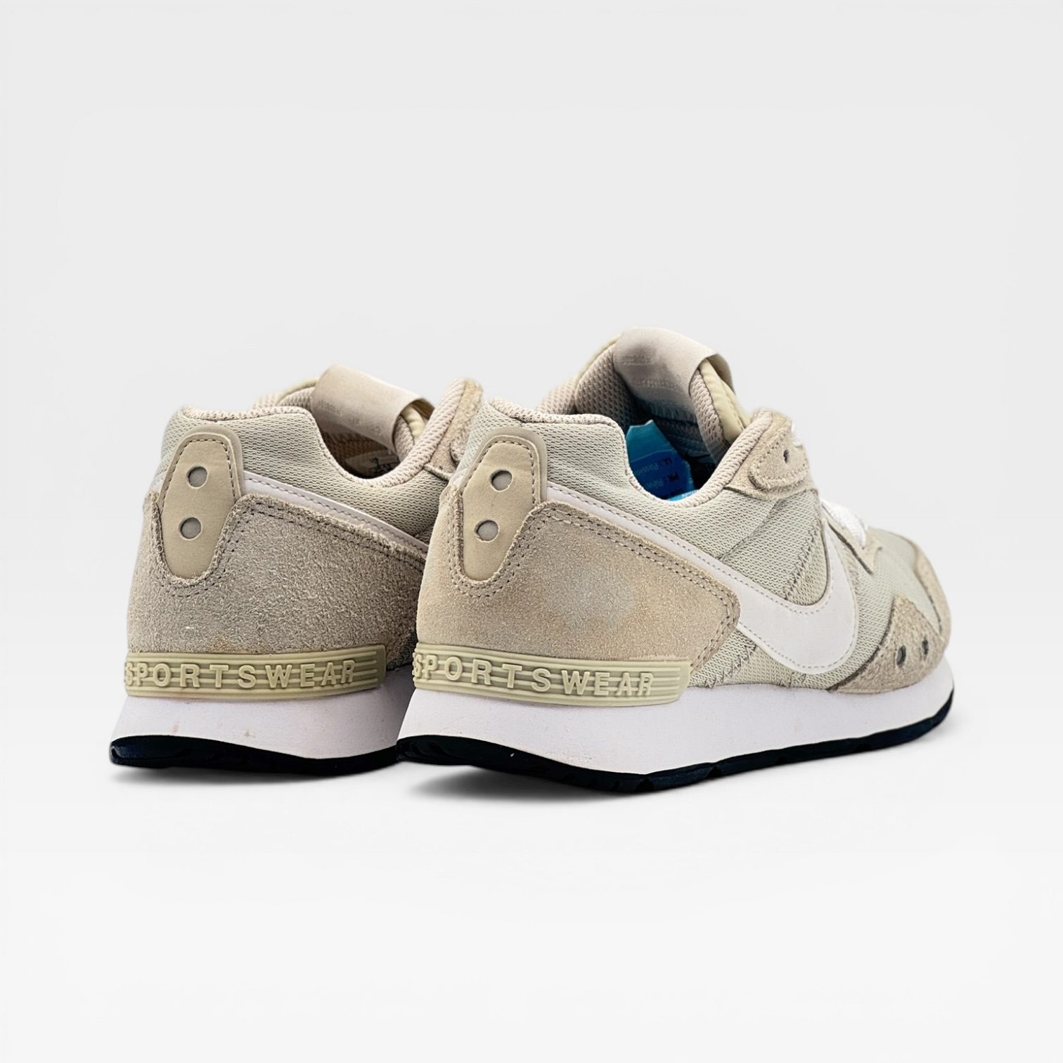 WMNS VEUTURE RUNNER LT – Image 3