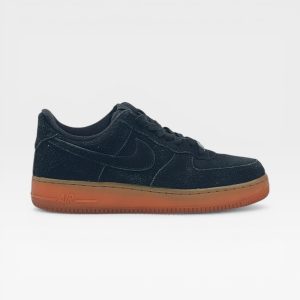 07 SUEDE