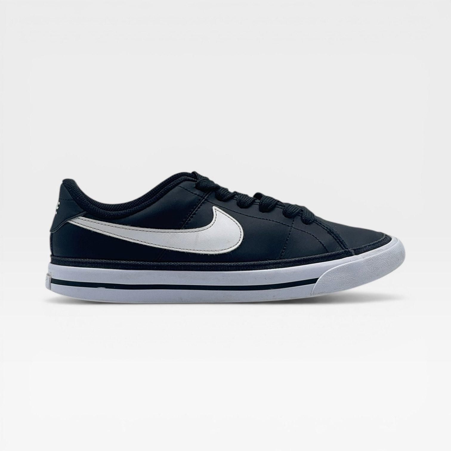 NIKE COURT LEGACY