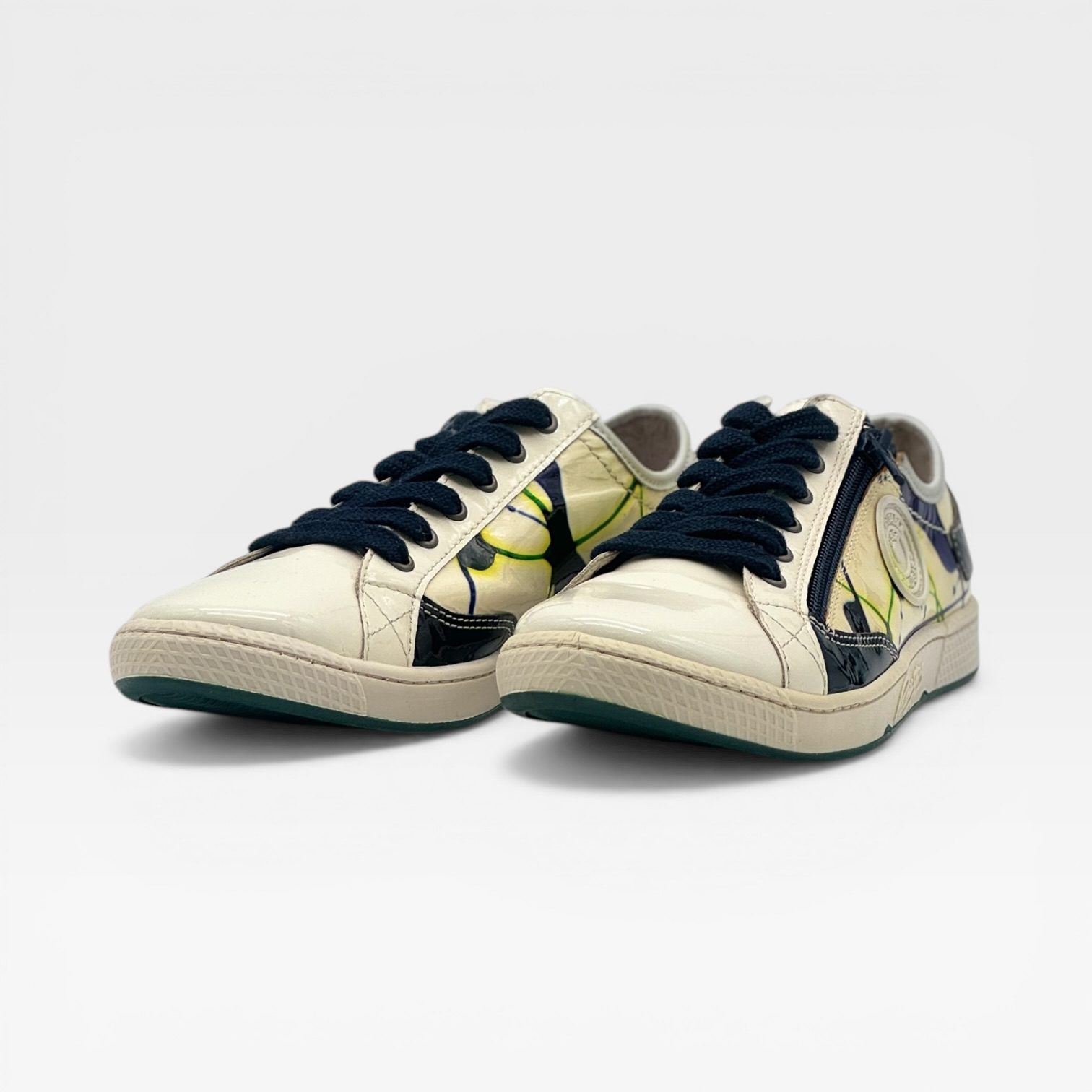 VINTAGE – Image 2