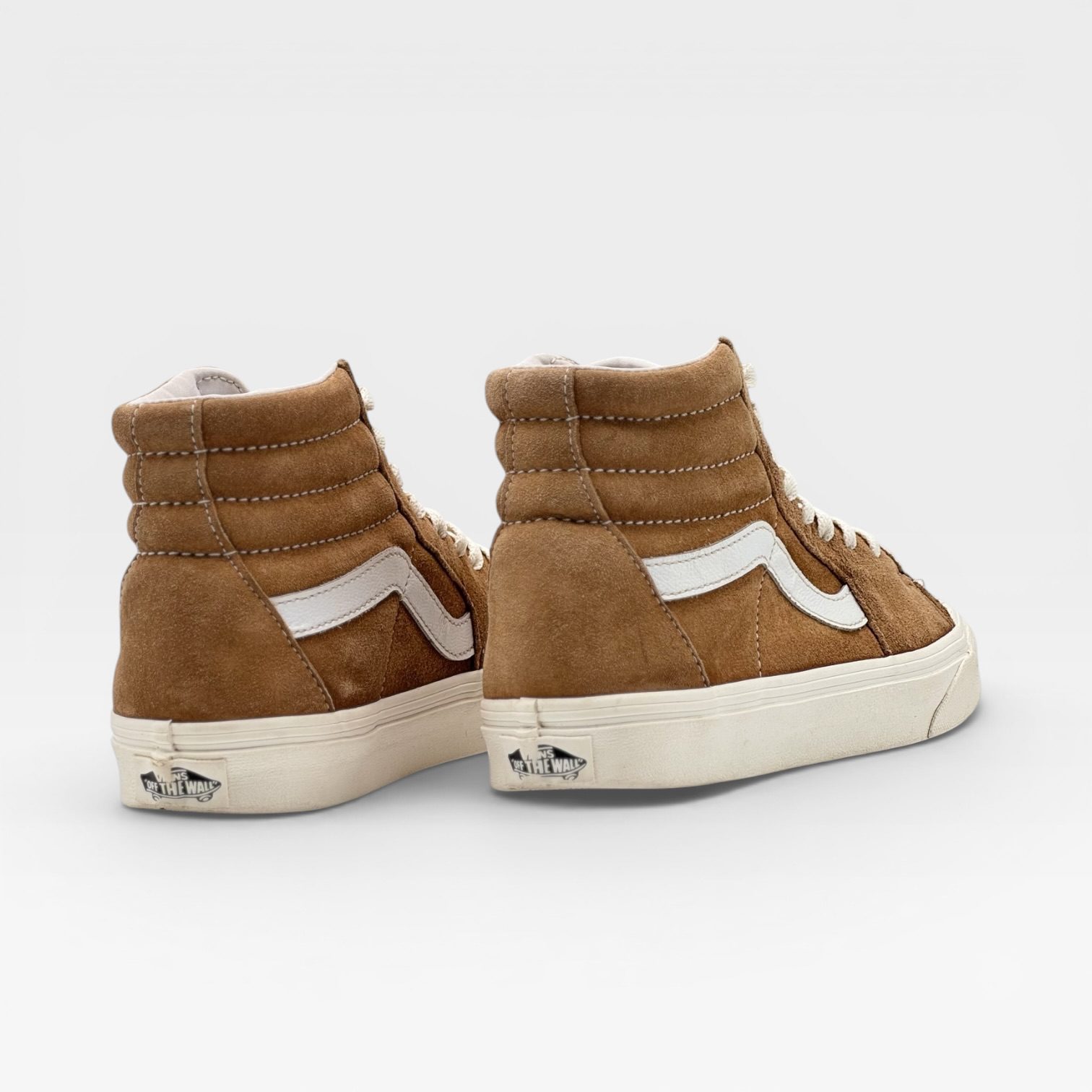 OFF THE WALL – Image 3