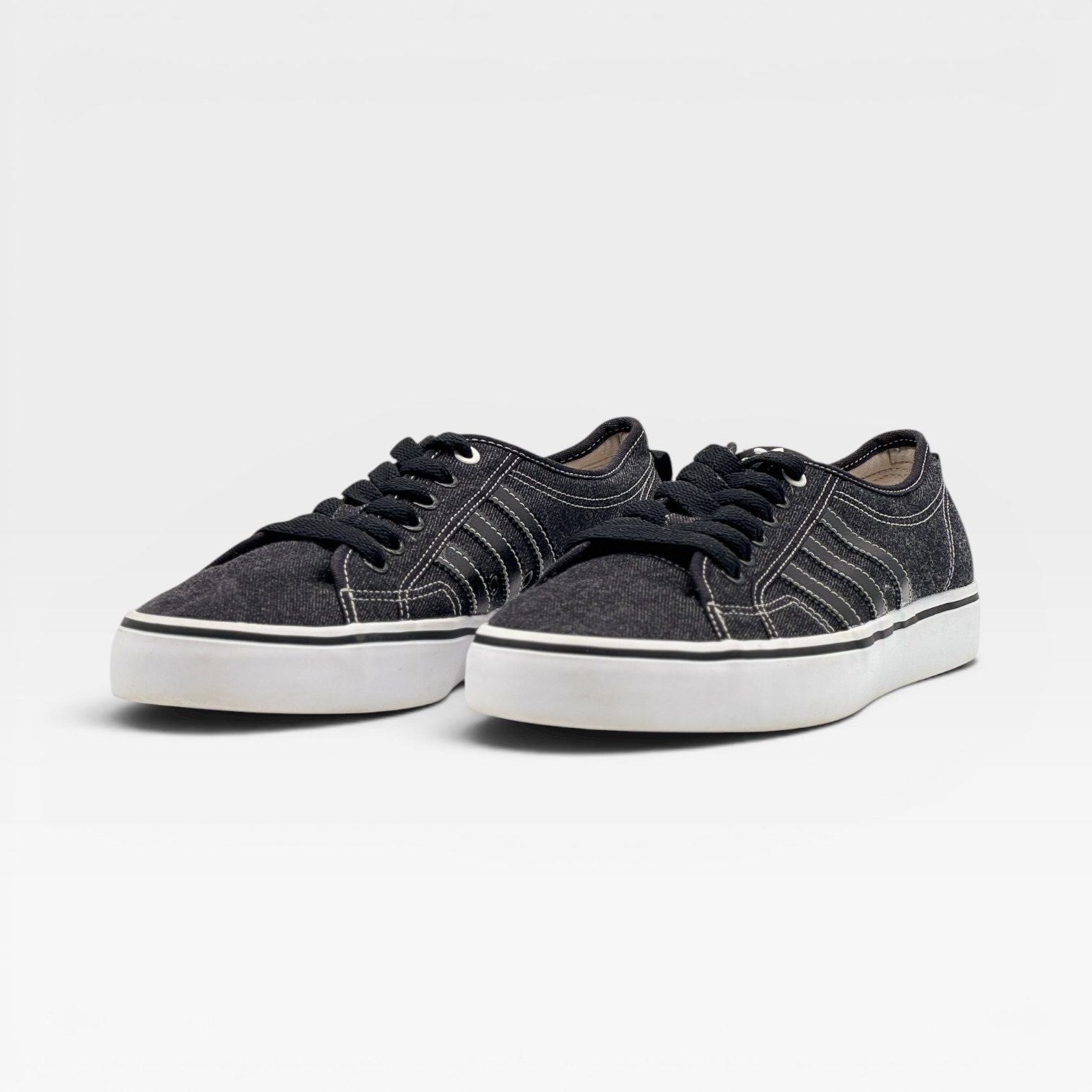 SPORTSWEAR – Image 2