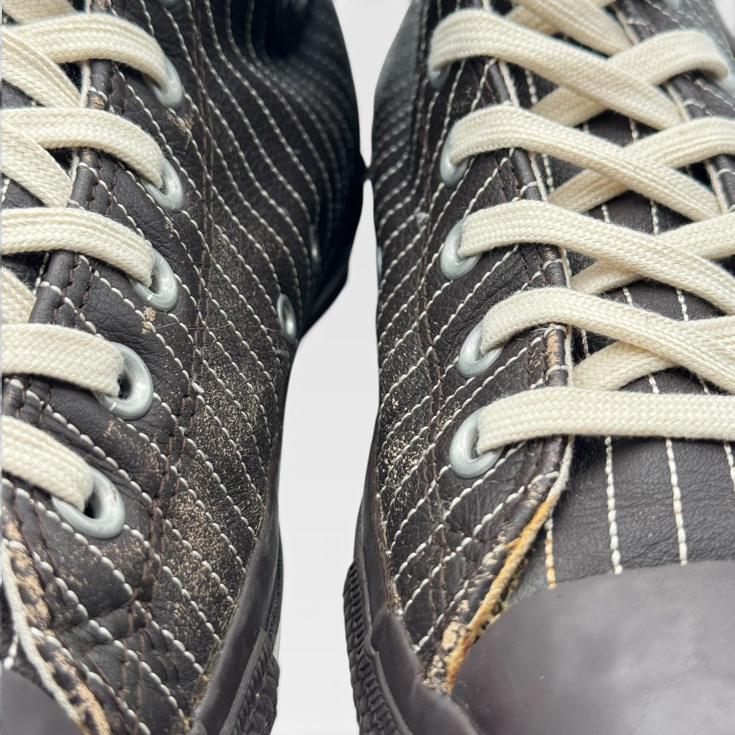 CHUCK TAYLOR – Image 5