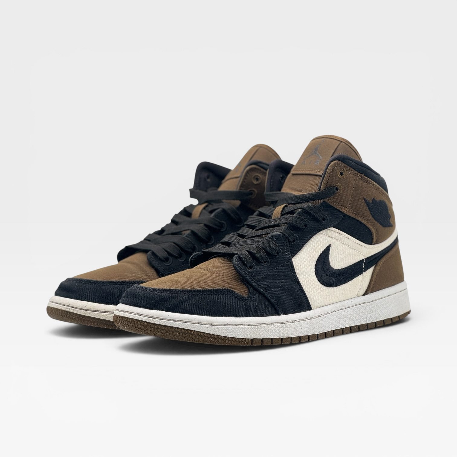 JORDAN 1 MID – Image 3