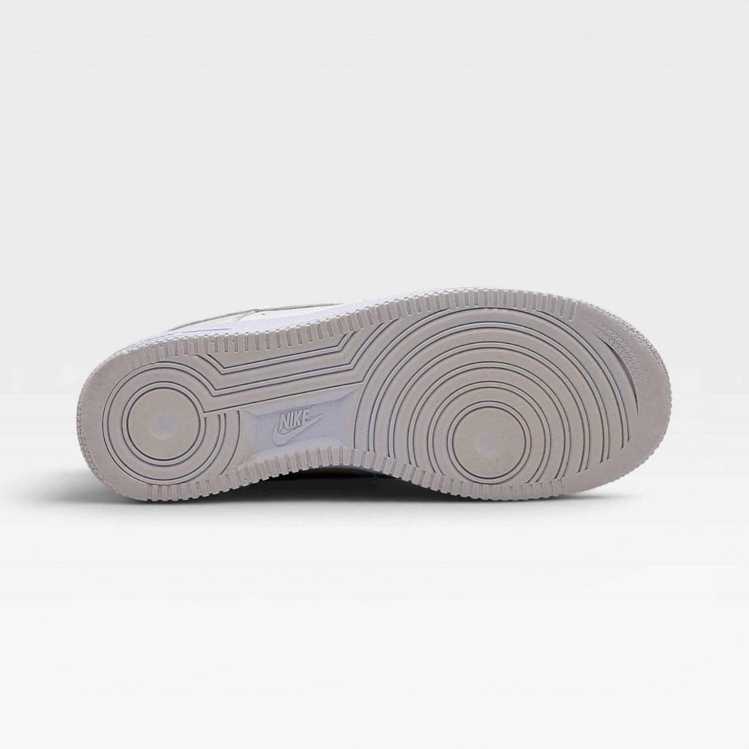 NIKE AIR FORCE1 LOW – Image 2