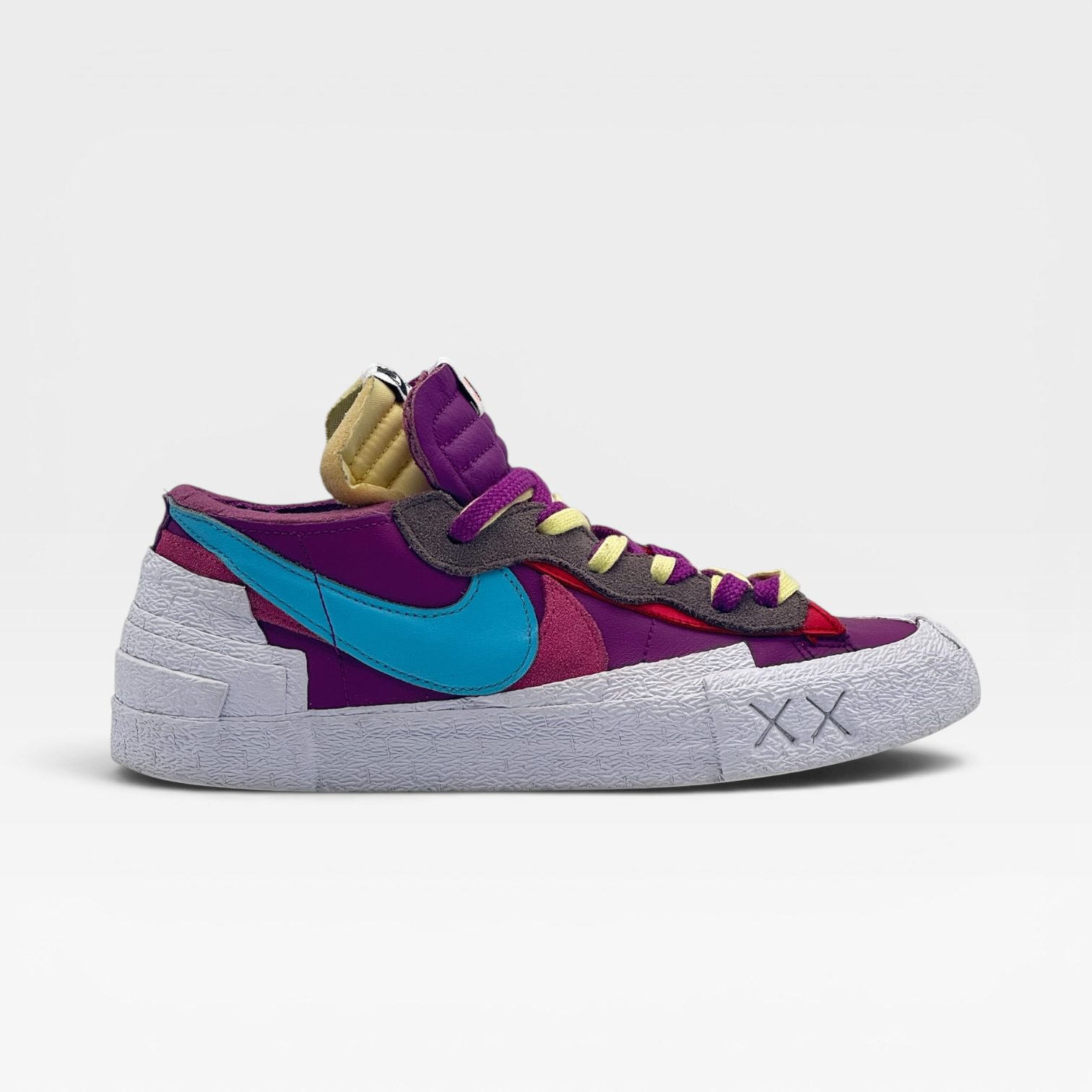 BLAZER LOW SAKAI x KAWS