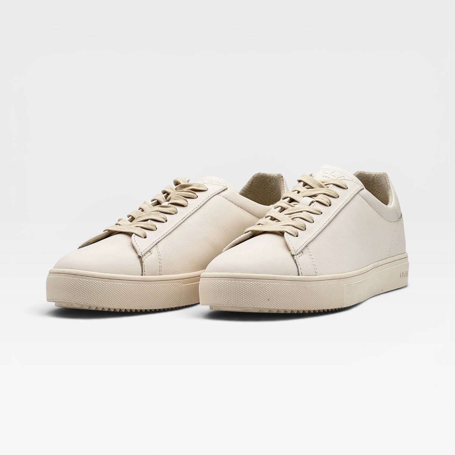BRADLEY TRIPLE OFF WHITE LEATHER – Image 2