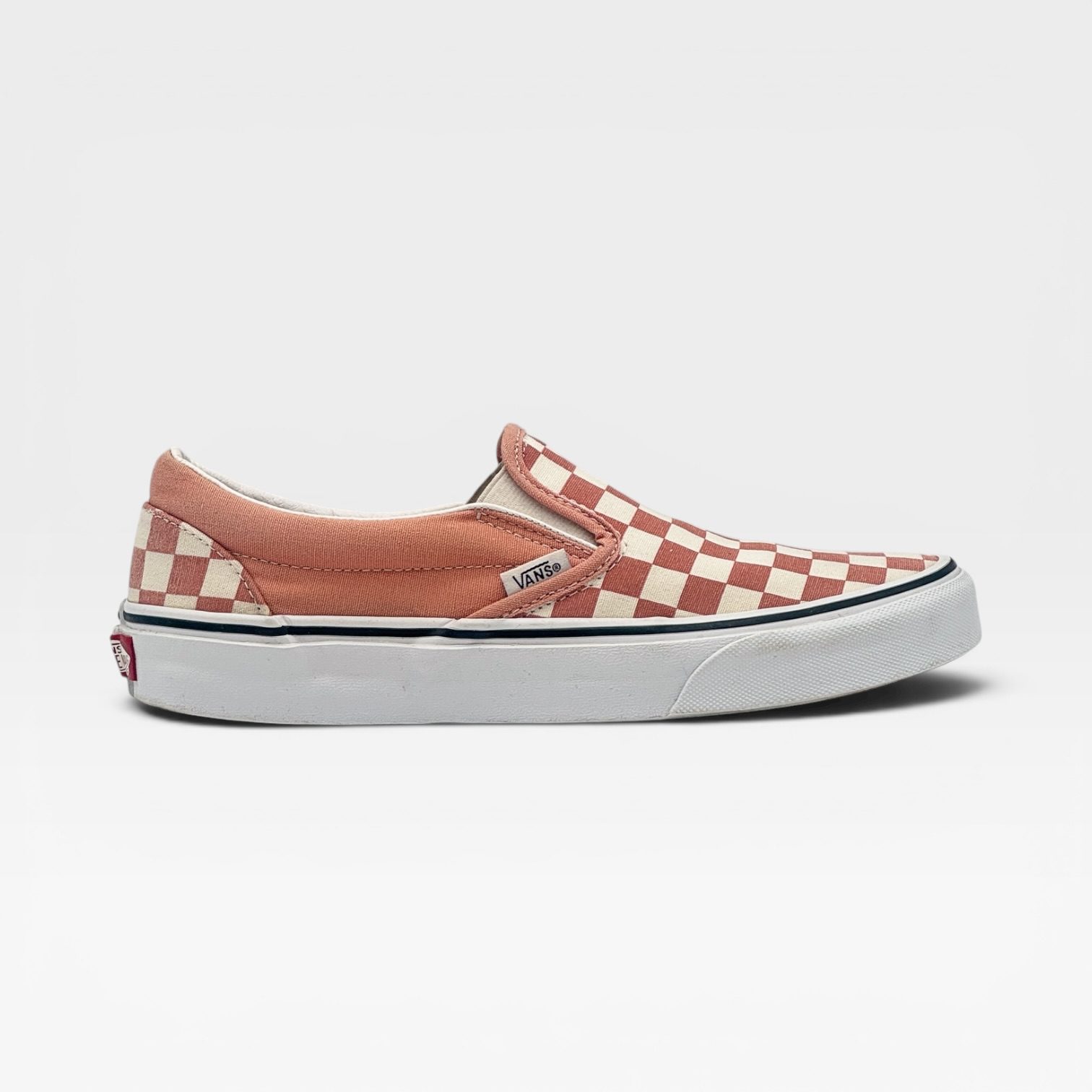 CLASSIC SLIP-ON