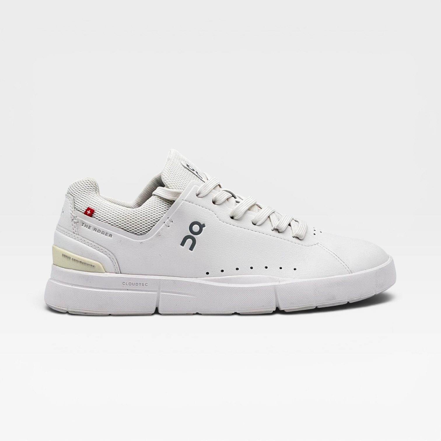 THE ROGER ADVANTAGE 1