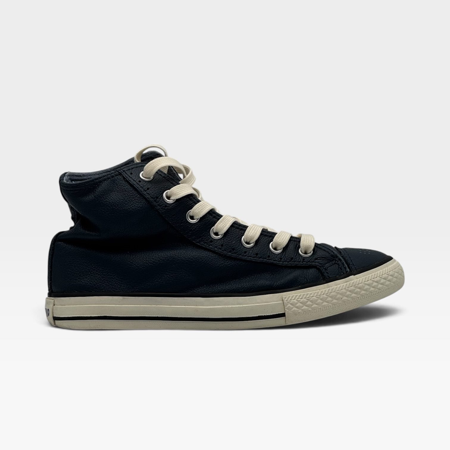 CHUCK 70