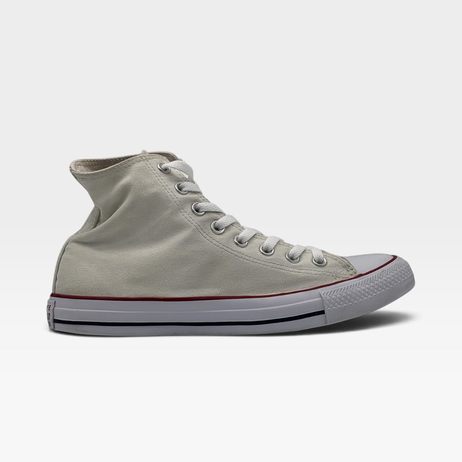 CHUCK TAYLOR