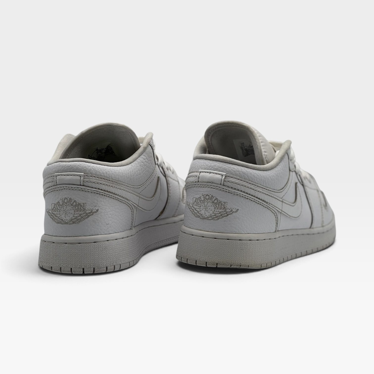 JORDAN LOW – Image 3