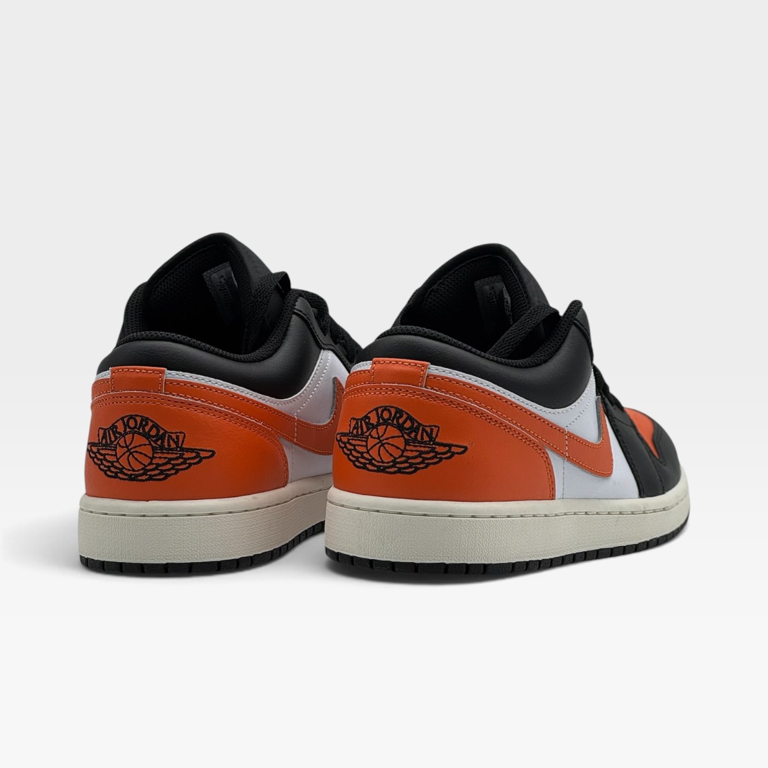 AIR JORDAN 1 – Image 3
