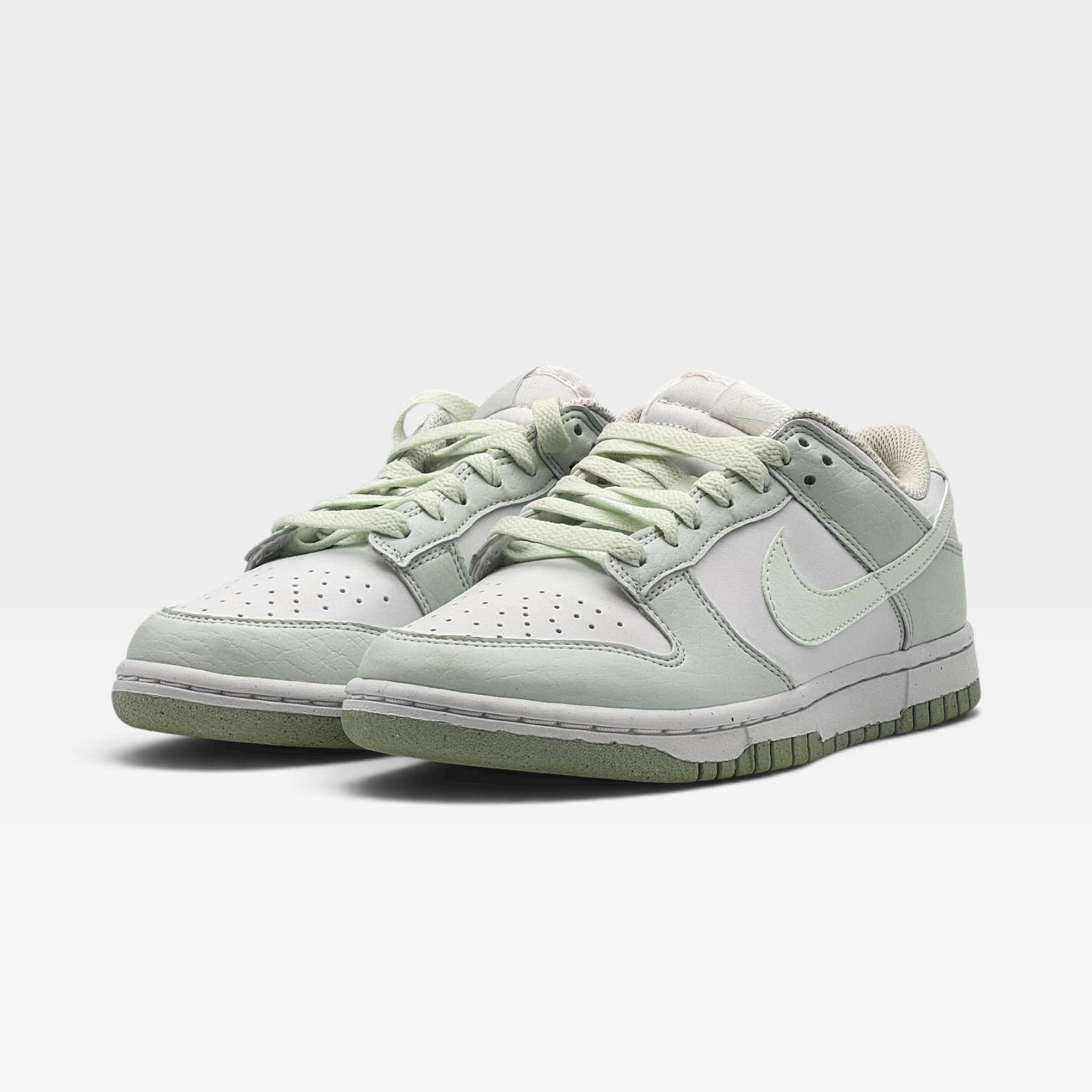 DUNK LOW NEXT NATURE – Image 2