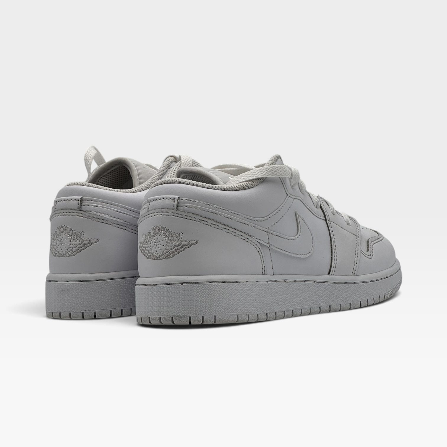 AIR JORDAN 1 LOW – Image 3