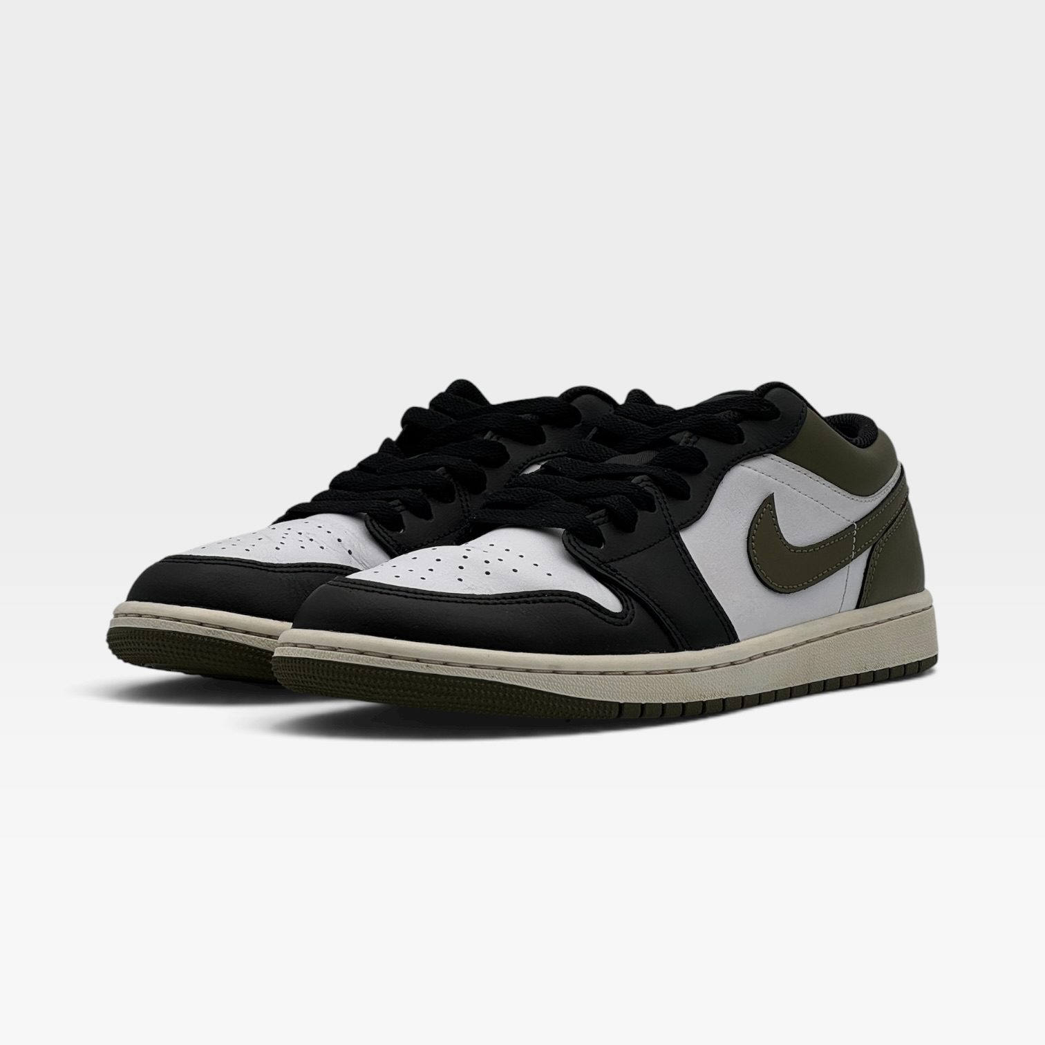 JORDAN 1 LOW – Image 2