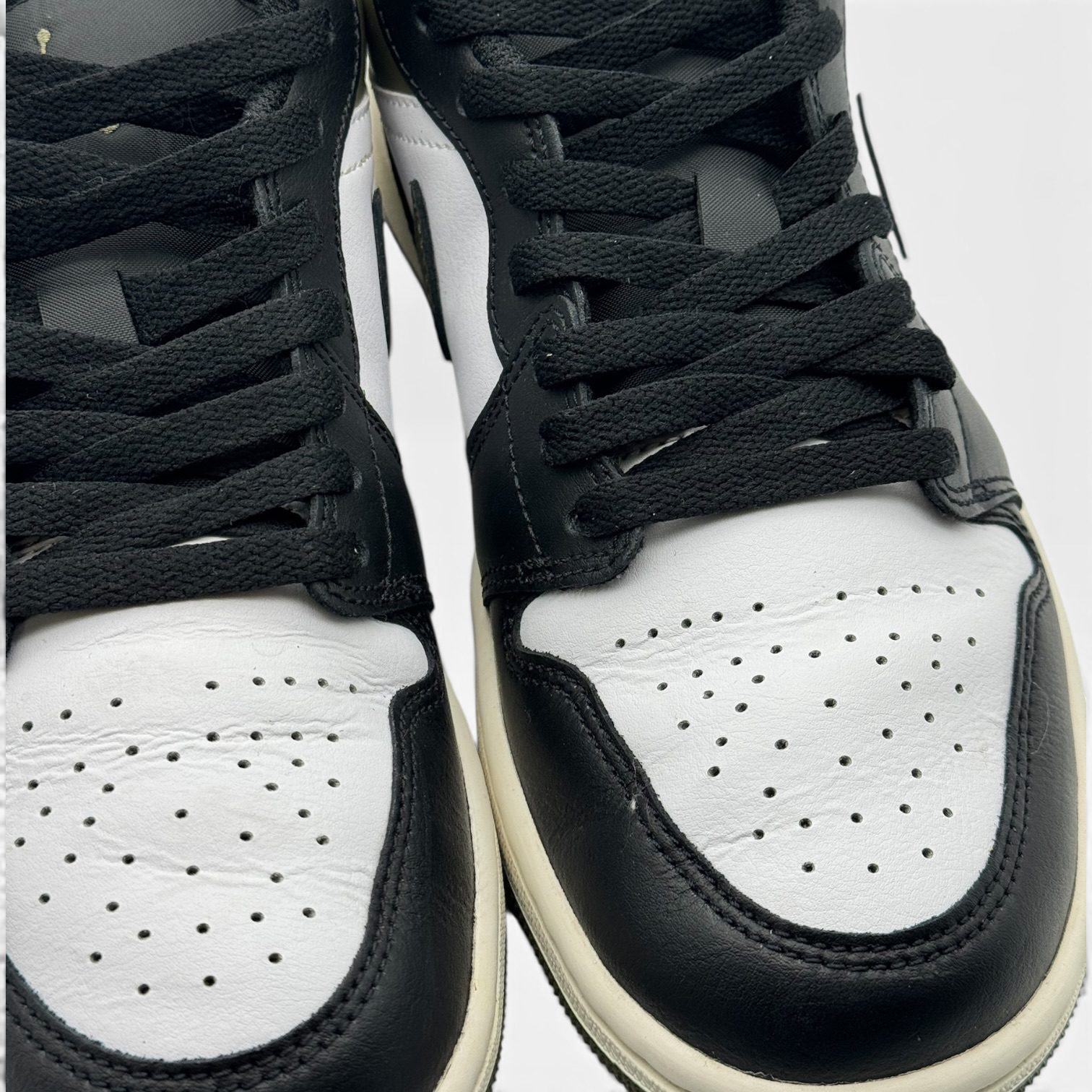 JORDAN 1 LOW – Image 4